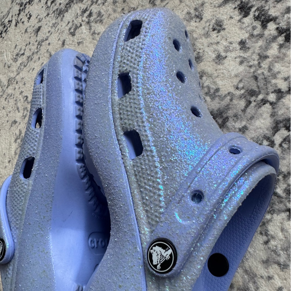 Crocs Women's Classic Platform Glitter Clog - Lilac Iridescent